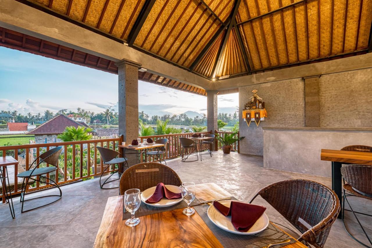 Resort Mirah